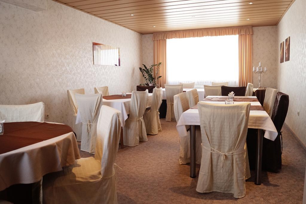 Pension Huhn Angersbach Екстериор снимка