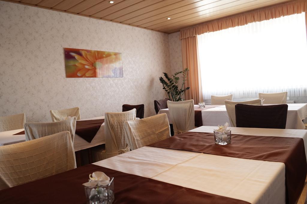 Pension Huhn Angersbach Екстериор снимка